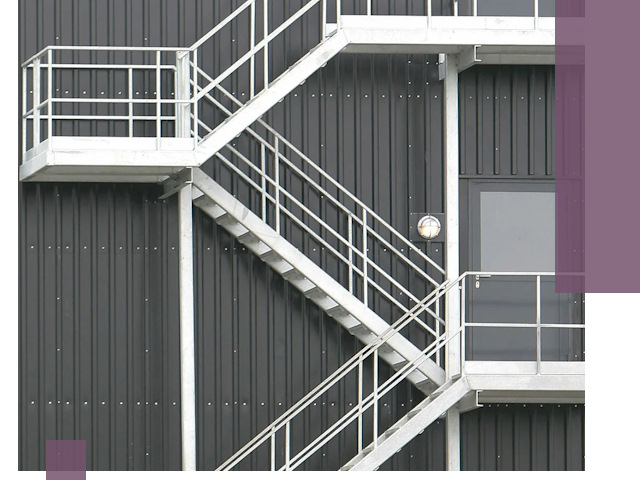 Изготовление и монтаж пожарных лестниц в Вязьме быстро и надежно