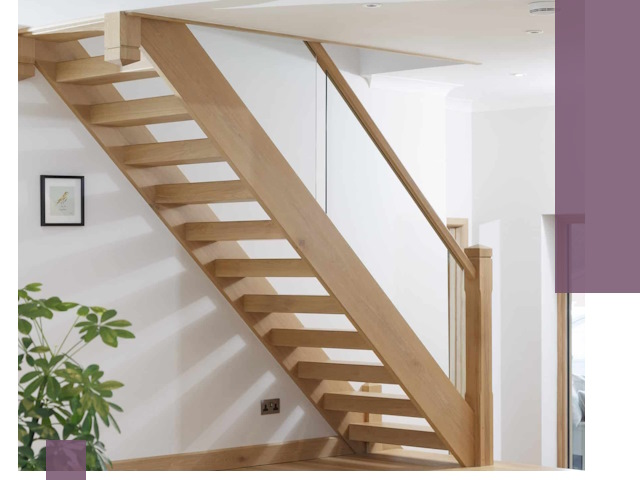 Изготовление деревянных лестниц под ключ в Вязьме для дома