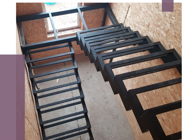 Демонтаж лестниц на металлокаркасе в Вязьме от 7403 руб. за м²