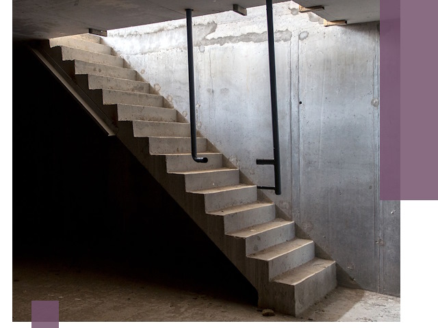 Изготовление и монтаж лестниц в подвале в Вязьме