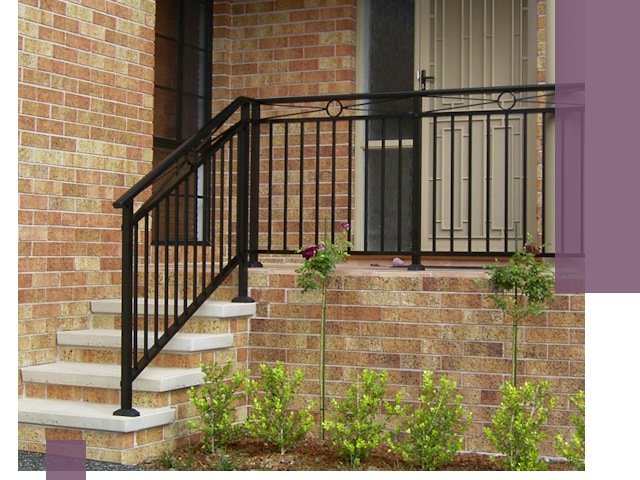 Уличные перила из металла под ключ в Вязьме