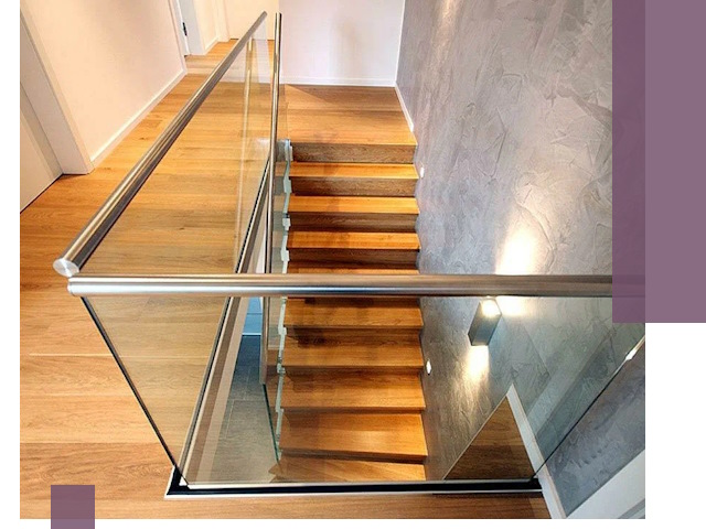 Перила для лестницы в доме — изготовление и монтаж в Вязьме