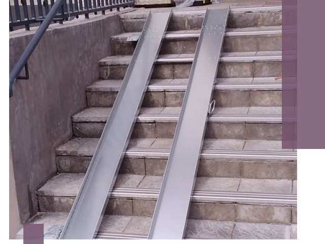 Демонтаж откидных пандусов профессионально в Вязьме