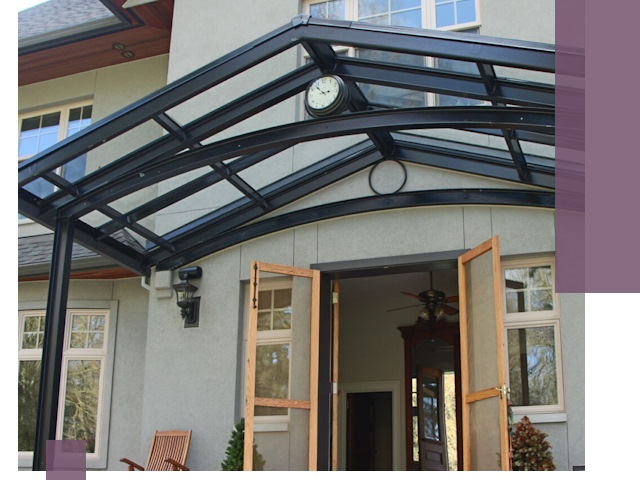 Изготовление и монтаж навесов и козырьков в Вязьме