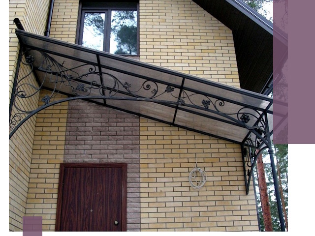 Односкатные козырьки из металла под ключ в Вязьме