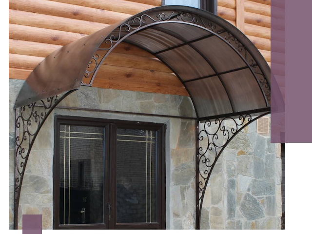 Арочные козырьки под ключ в Вязьме: изготовление и монтаж